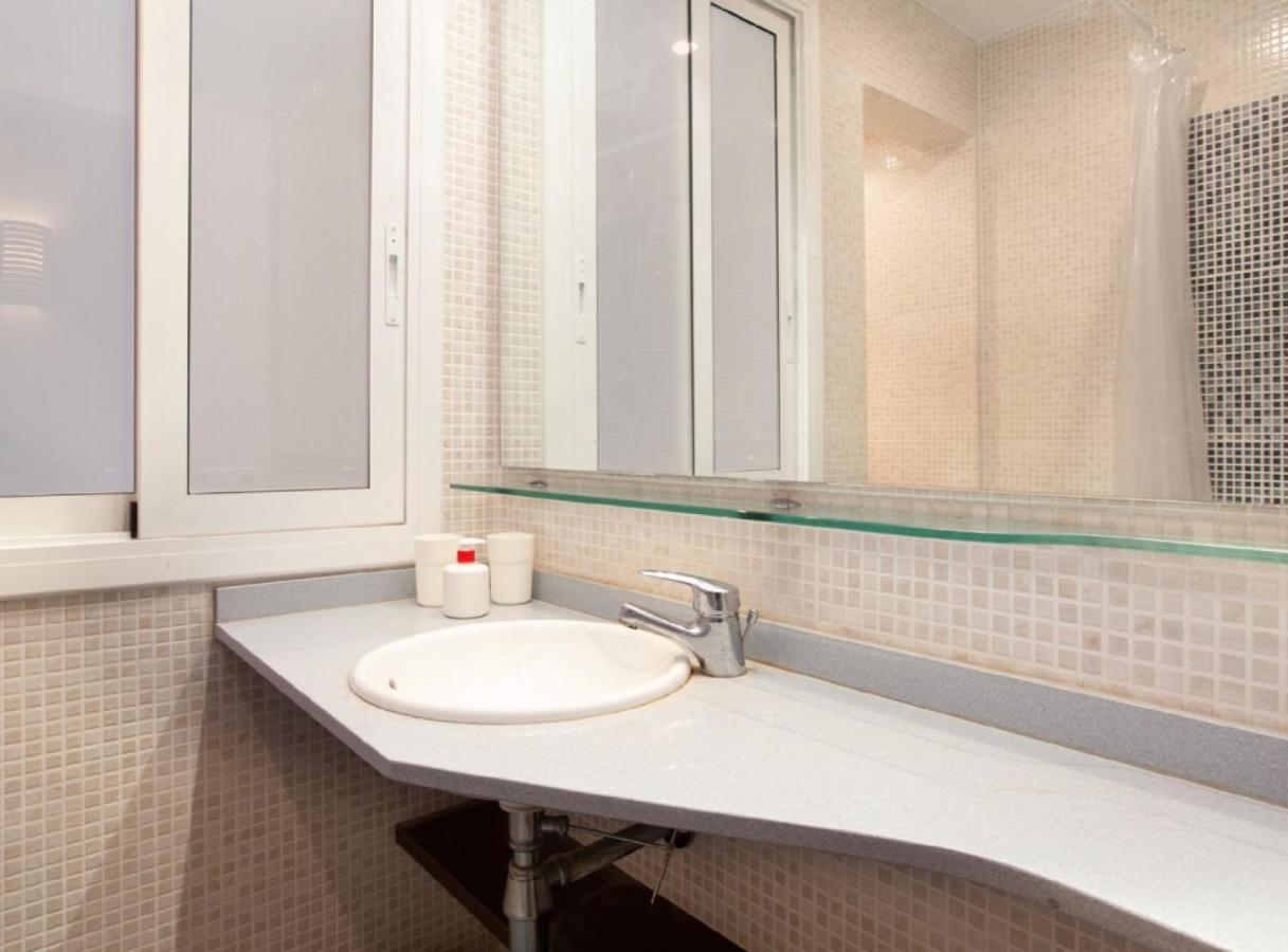 Authentic Flat2 In Poble Sec - Paralelo 巴塞罗那 外观 照片